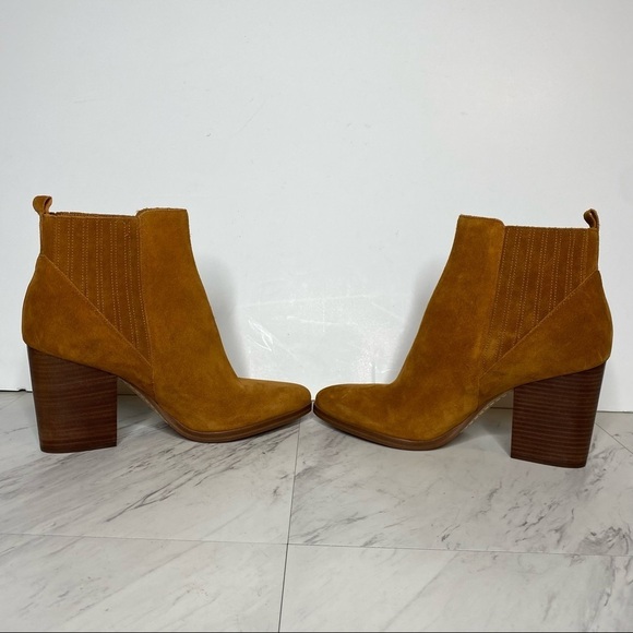 New! Marc Fisher Alva Bootie - Picture 4 of 12